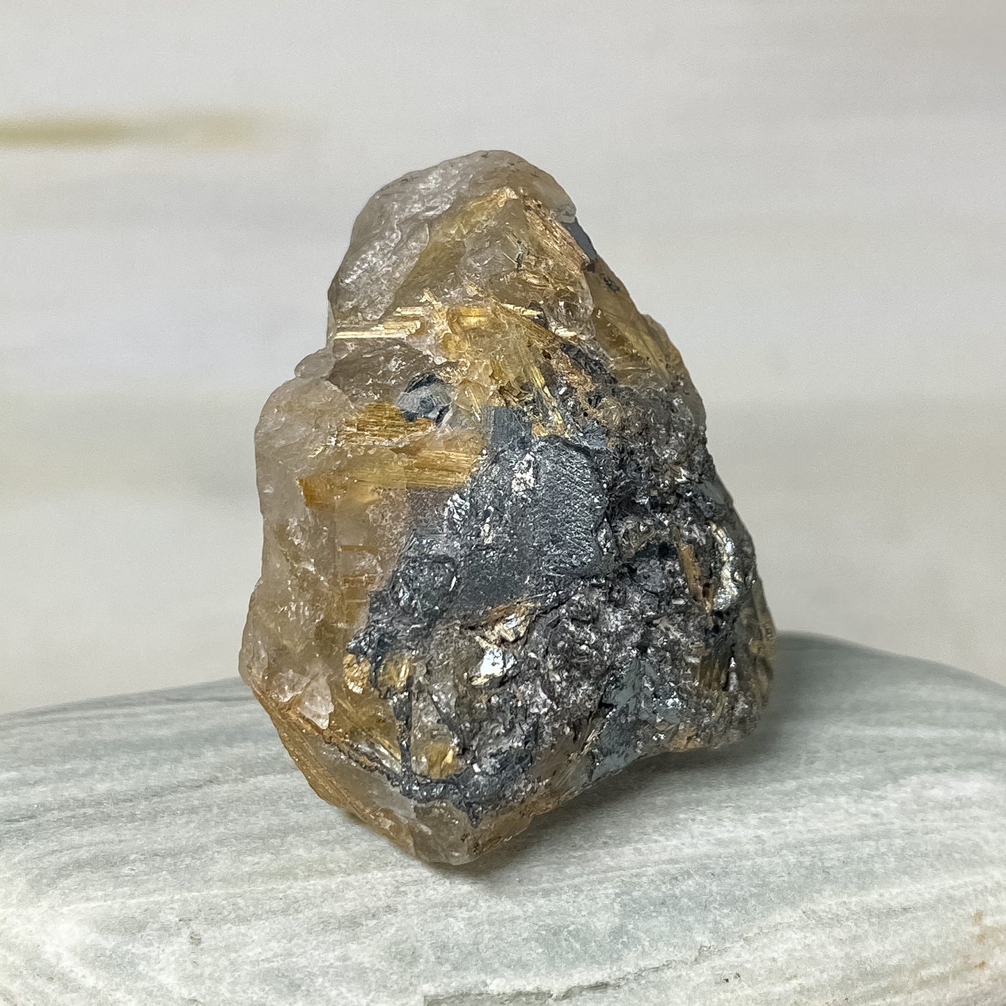 27 X 32 X 17MM GOLD RUTILATED RAW TUMBLE
