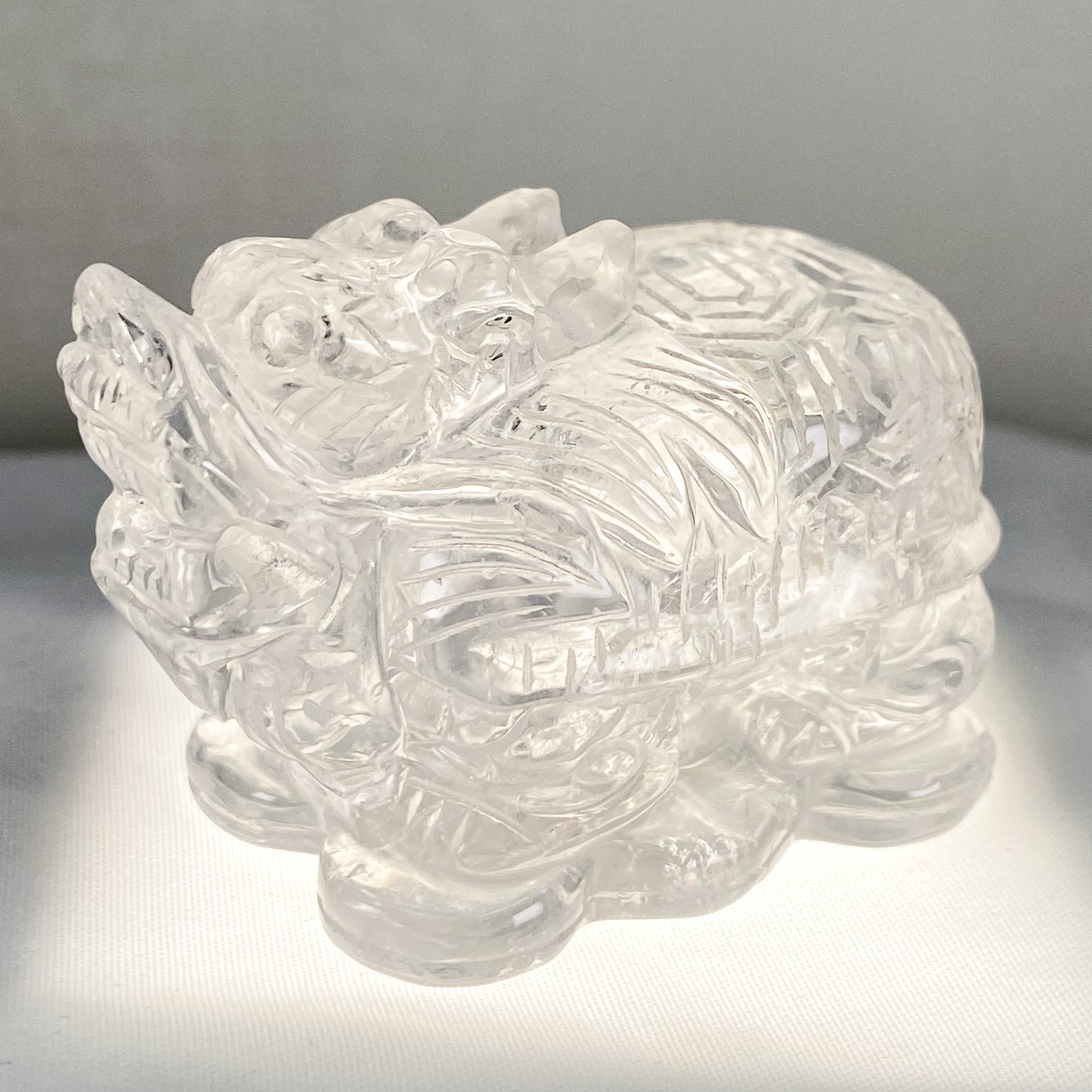 36 X 40 X 30MM CLEAR QUARTZ DRAGON TORTOISE