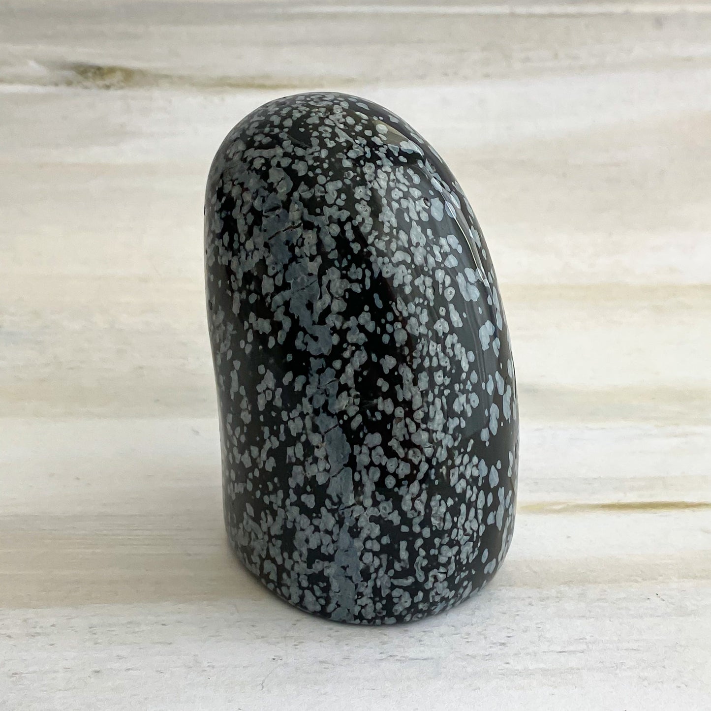 46 X 69 X 38 MM SNOWFLAKE OBSIDIAN HANDHELD TUMBLE