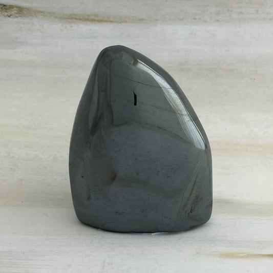 57 X 44 X 25 MM HEMATITE HANDHELD POLISHED TUMBLE