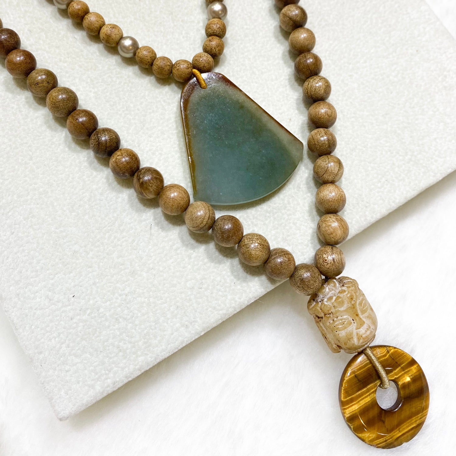 Jewellery Made-of-Wood