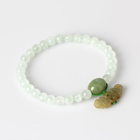 PREHNITE BEADS AND JADE BAT WITH '8' CHARM BRACELET