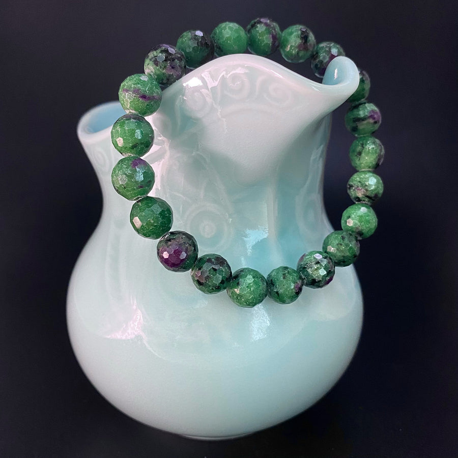 9MM FACETED RUBY IN ZOISITE BEADS CRYSTAL BRACLET