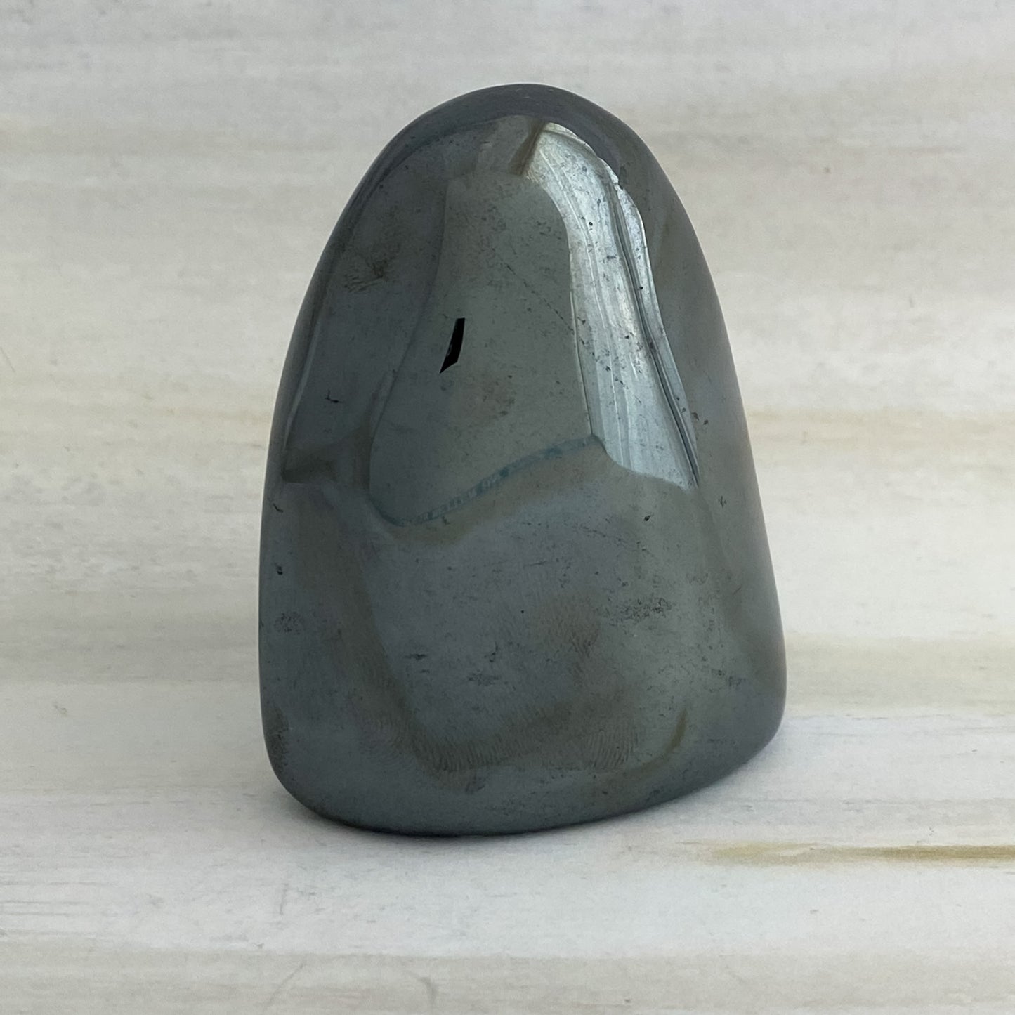 57 X 45 X 24MM  HEMATITE HANDHELD POLISHED TUMBLE