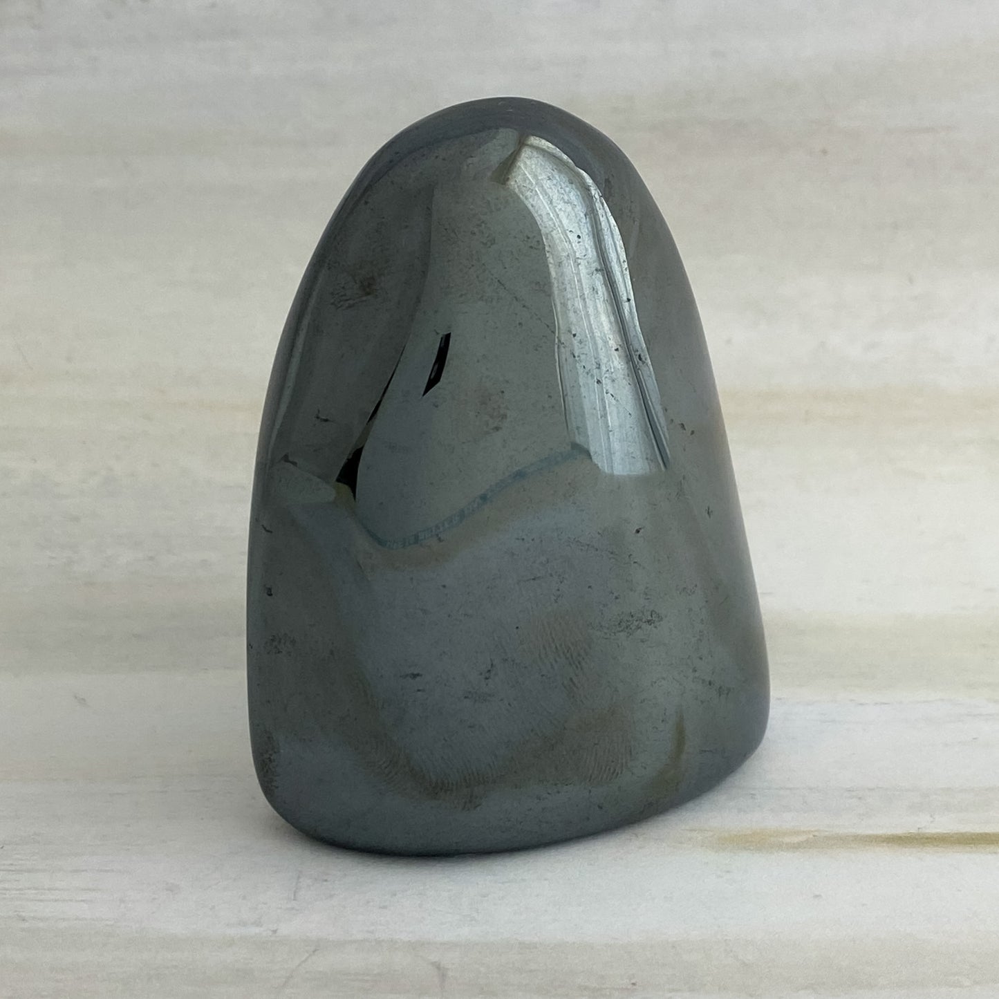 57 X 45 X 24MM  HEMATITE HANDHELD POLISHED TUMBLE